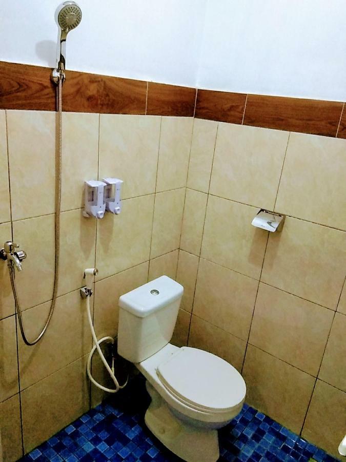 Safsia Homestay Toyapakeh Екстериор снимка